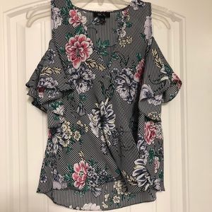 BCX size small blouse